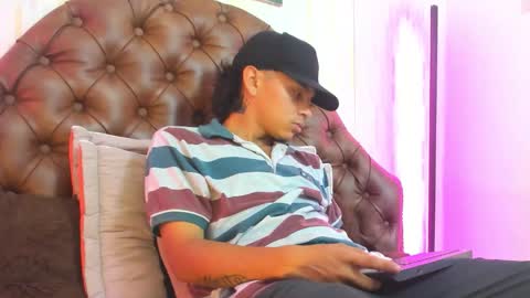 Noah Blake online show from September 25, 2:59 am