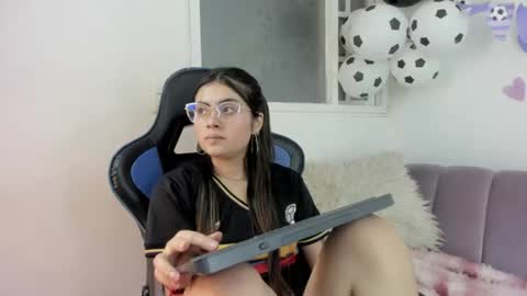 Snapshot of noah_bunny chatting on July 7, 8:57 pm noah_bunny online show from July 7, 8:57 pm