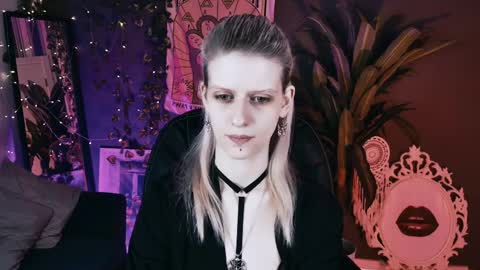 REAL name LiaDM are always open online show from March 31, 1:22 pm