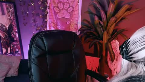 REAL name LiaDM are always open online show from April 5, 1:52 pm