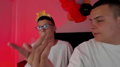 Snapshot of noah_jayden chatting on September 23, 7:28 pm Noah Jayden online show from September 23, 7:28 pm