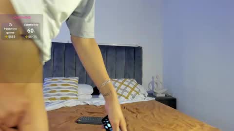 Snapshot of noah_jayden chatting on October 9, 7:01 pm Noah Jayden online show from October 9, 7:01 pm