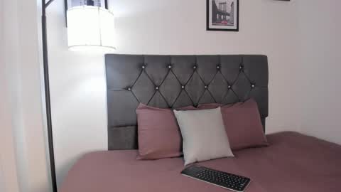 noah_johes online show from February 5, 3:11 am