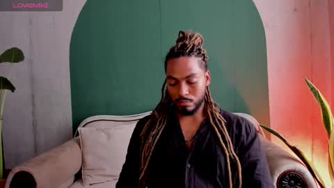 Noah online show from March 5, 6:59 pm