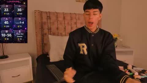 Snapshot of noah_lewiss chatting on February 24, 10:46 am NOAH online show from February 24, 10:46 am