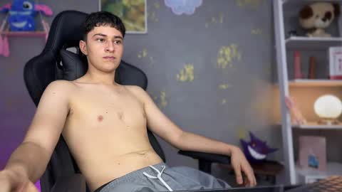 noah  online show from April 7, 12:55 am