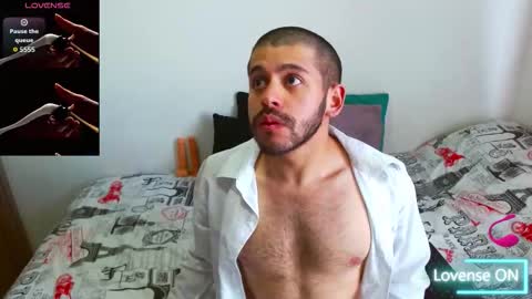 Noah Mercury  -independent model online show from November 3, 11:33 am