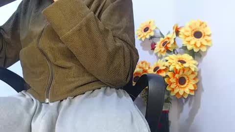 Snapshot of noah_miller7 chatting on January 17, 9:39 am Noah Millers online show from January 17, 9:39 am