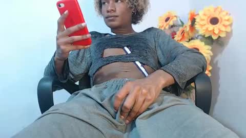 Snapshot of noah_miller7 chatting on January 31, 6:13 am Noah Millers online show from January 31, 6:13 am