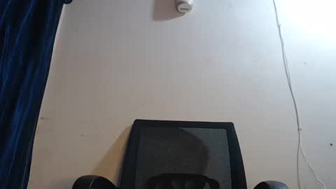 Snapshot of noah_miller7 chatting on March 5, 4:13 am Noah Millers online show from March 5, 4:13 am