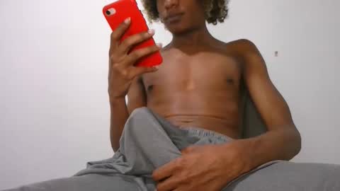 Snapshot of noah_miller7 chatting on September 27, 7:19 pm Noah Millers online show from September 27, 7:19 pm