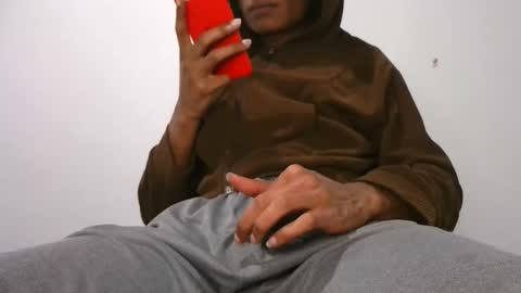 Snapshot of noah_miller7 chatting on October 5, 12:58 pm Noah Millers online show from October 5, 12:58 pm