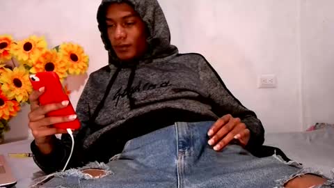 Snapshot of noah_miller7 chatting on October 25, 12:23 pm Noah Millers online show from October 25, 12:23 pm