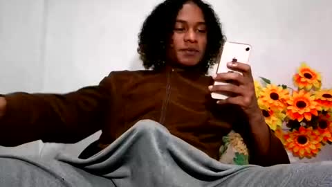 Snapshot of noah_miller7 chatting on June 30, 12:28 pm Noah Millers online show from June 30, 12:28 pm