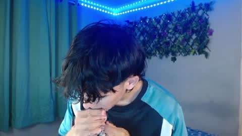 noah online show from April 11, 5:01 am