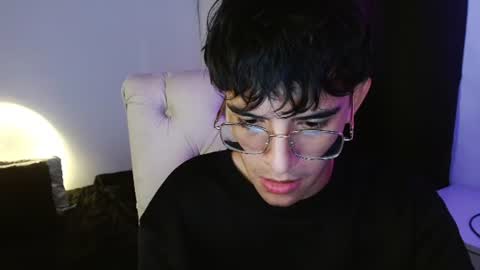 Snapshot of noah_millerx_ chatting on July 5, 4:19 am noah online show from July 5, 4:19 am