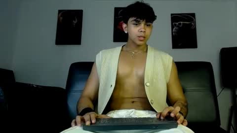 luis navas online show from May 6, 3:57 am