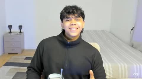 luis navas online show from May 11, 4:40 am