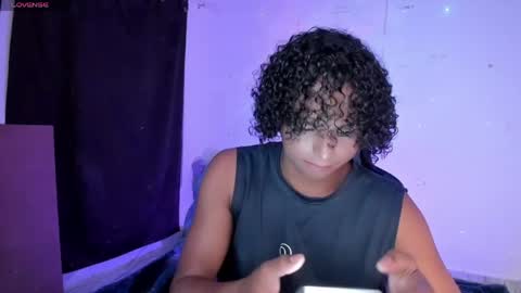 noah_smith04 online show from June 3, 9:53 pm