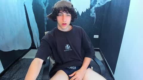 Snapshot of noah_sokolov chatting on October 24, 8:16 pm noah_sokolov online show from October 24, 8:16 pm