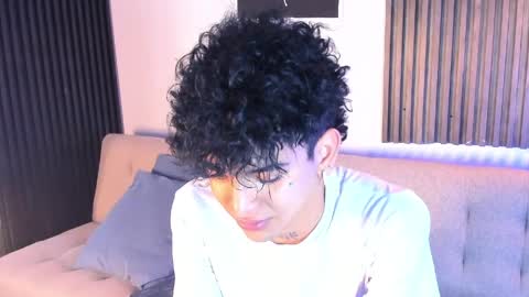 Noah online show from March 31, 1:33 pm