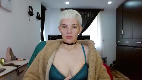 Noah online show from February 17, 6:03 pm