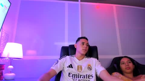 Snapshot of noahandrubi chatting on January 30, 3:00 am noahandrubi online show from January 30, 3:00 am