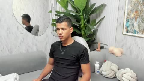 NOAH online show from April 8, 2:33 am