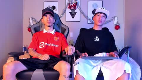 noahdaviss online show from December 5, 3:48 am