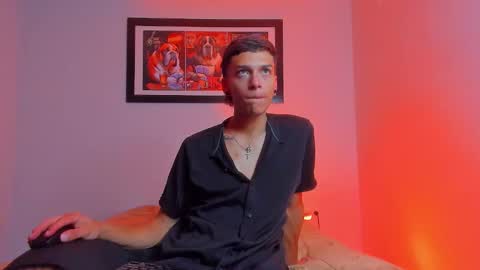 noahh_sky online show from April 13, 3:56 am