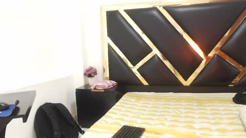 Snapshot of noahjhonson69 chatting on December 20, 8:16 pm noah online show from December 20, 8:16 pm