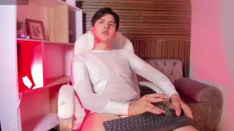 Noah online show from February 1, 4:44 am