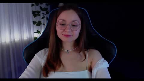 Snapshot of nochnoye_soltse chatting on February 18, 7:41 pm Sun or Luna online show from February 18, 7:41 pm