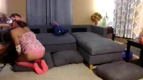 Rikki online show from November 4, 6:12 am