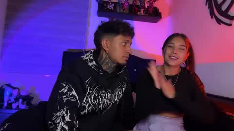 Jean Y Isa online show from January 16, 2:59 am