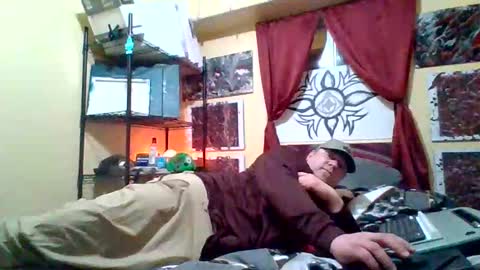 Snapshot of nodak808 chatting on November 21, 6:01 am Jonny Coxman online show from November 21, 6:01 am