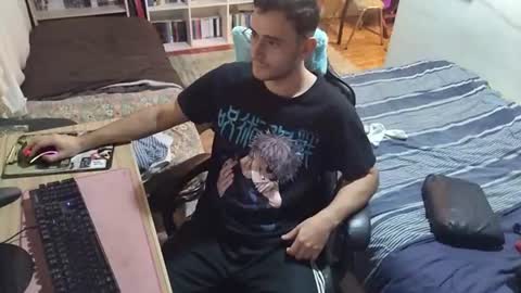 Noeliswaifu online show from July 18, 12:04 am