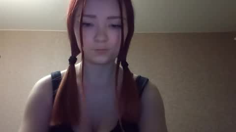 Lisa online show from April 4, 7:11 pm