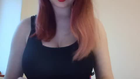 Snapshot of noemileclerc chatting on April 30, 5:52 pm Lisa online show from April 30, 5:52 pm
