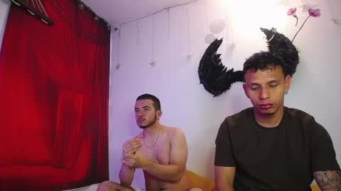 noha_and_iam1 online show from May 17, 11:39 am