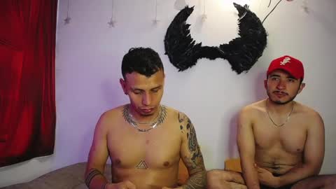 noha_and_iam1 online show from May 31, 12:01 pm