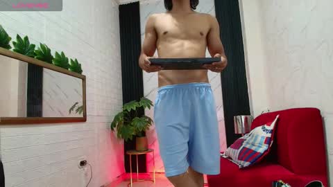 Snapshot of noha_castellano chatting on February 26, 3:05 am online show from February 26, 3:05 am