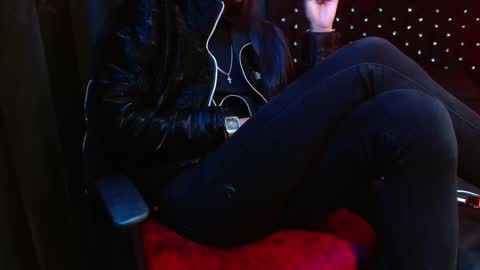 Snapshot of noha_thomson chatting on November 16, 1:55 am Noha Thomson online show from November 16, 1:55 am