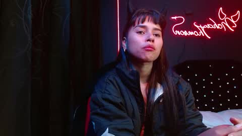 Snapshot of noha_thomson chatting on November 28, 2:47 am Noha Thomson online show from November 28, 2:47 am