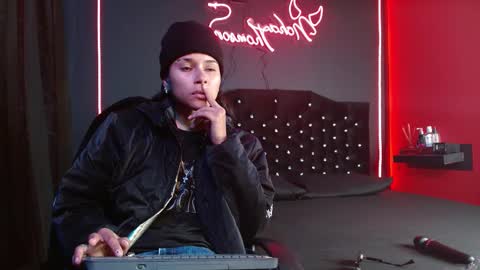 Noha Thomson online show from February 26, 6:51 pm