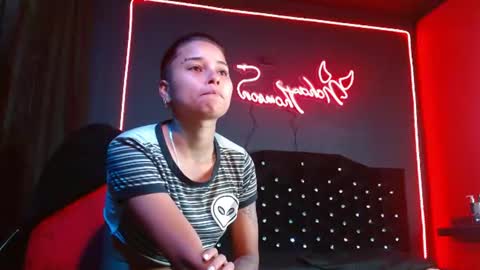 Snapshot of noha_thomson chatting on July 25, 9:56 pm Noha Thomson online show from July 25, 9:56 pm