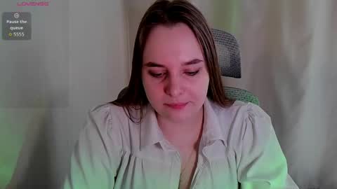 Snapshot of noir_ember_ chatting on June 8, 7:42 am noir_ember_ online show from June 8, 7:42 am