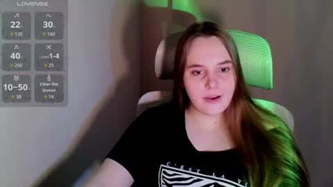 Snapshot of noir_ember_ chatting on June 18, 6:34 pm noir_ember_ online show from June 18, 6:34 pm