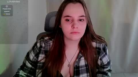 Snapshot of noir_ember_ chatting on July 8, 8:52 am noir_ember_ online show from July 8, 8:52 am