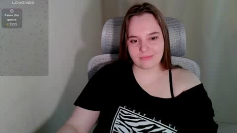 Snapshot of noir_ember_ chatting on July 28, 4:50 pm noir_ember_ online show from July 28, 4:50 pm